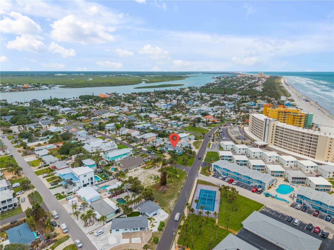 320 Due East Street, New Smyrna Beach, FL 32169 Photo