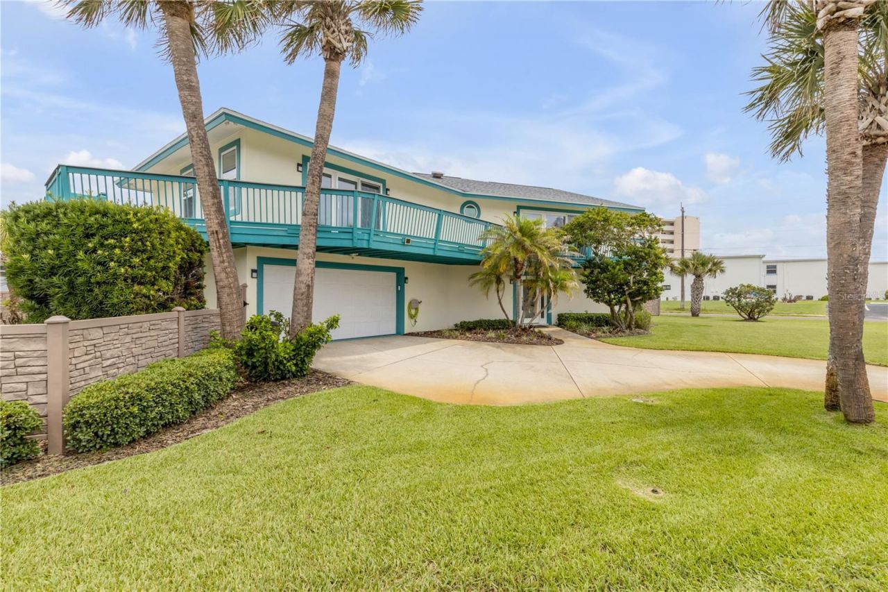 320 Due East Street, New Smyrna Beach, FL 32169 Photo