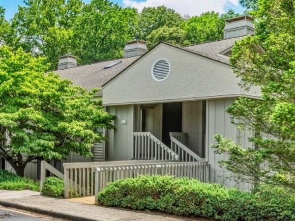 106 Abbey Circle, Asheville, NC 28805