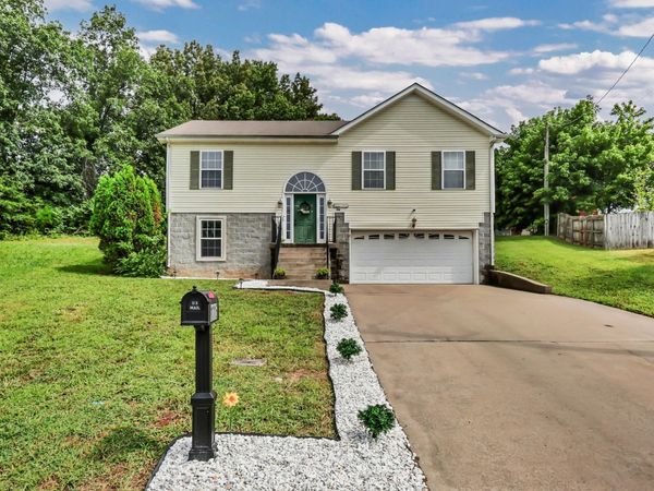 1116 Gunpoint Dr , Clarksville, TN 37042