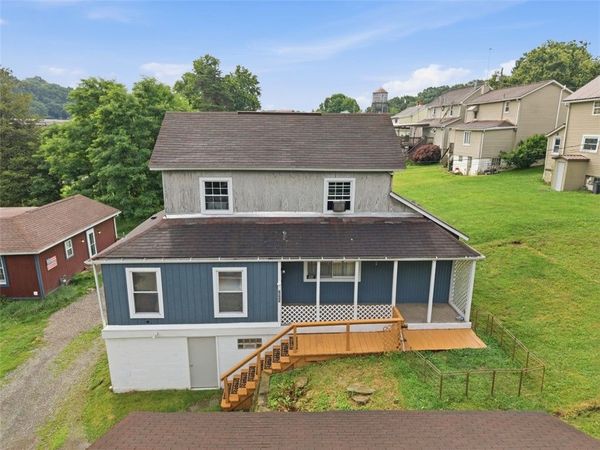 220 2nd St , Leechburg, PA 15656