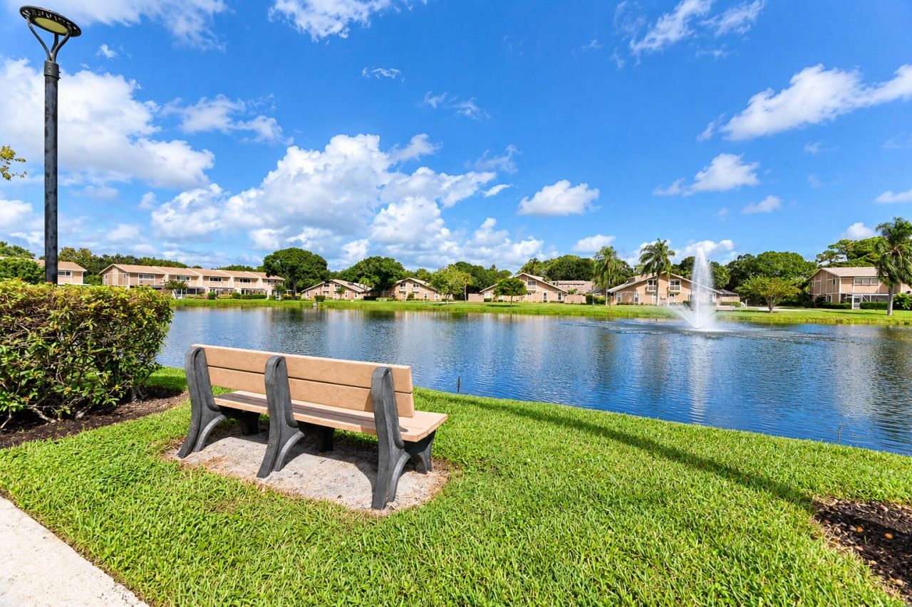 232 Maplecrest Circle, Jupiter, FL 33458 Photo