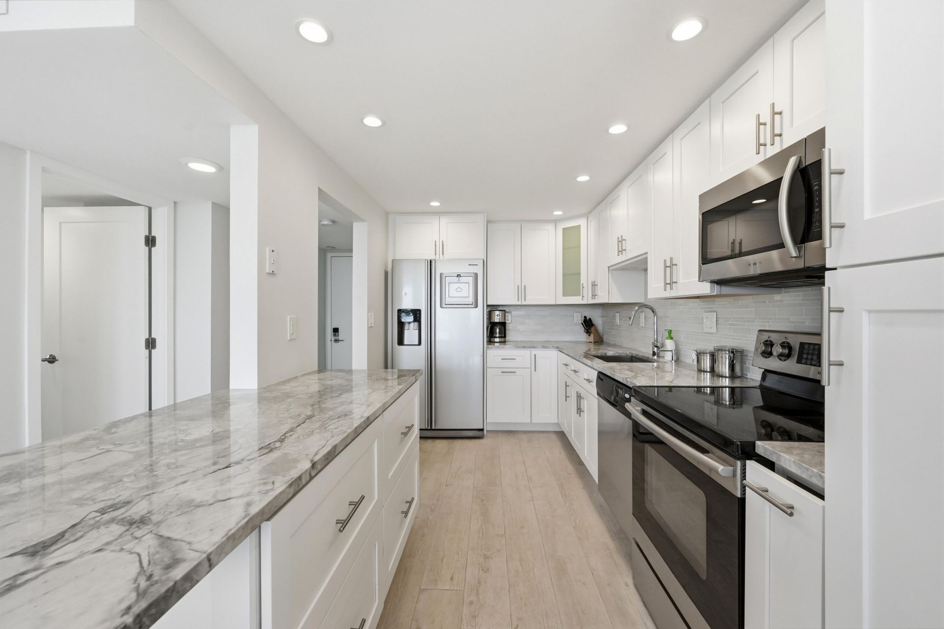 531 N Ocean Boulevard, Unit 1601, Pompano Beach, FL 33062 Photo