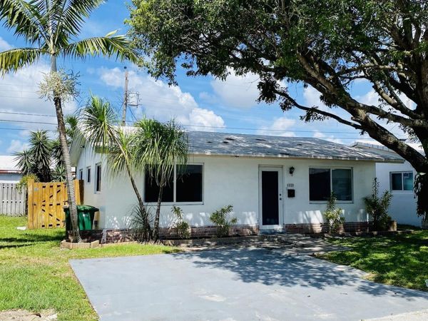 4559 NW 16th Way, Tamarac, FL 33309