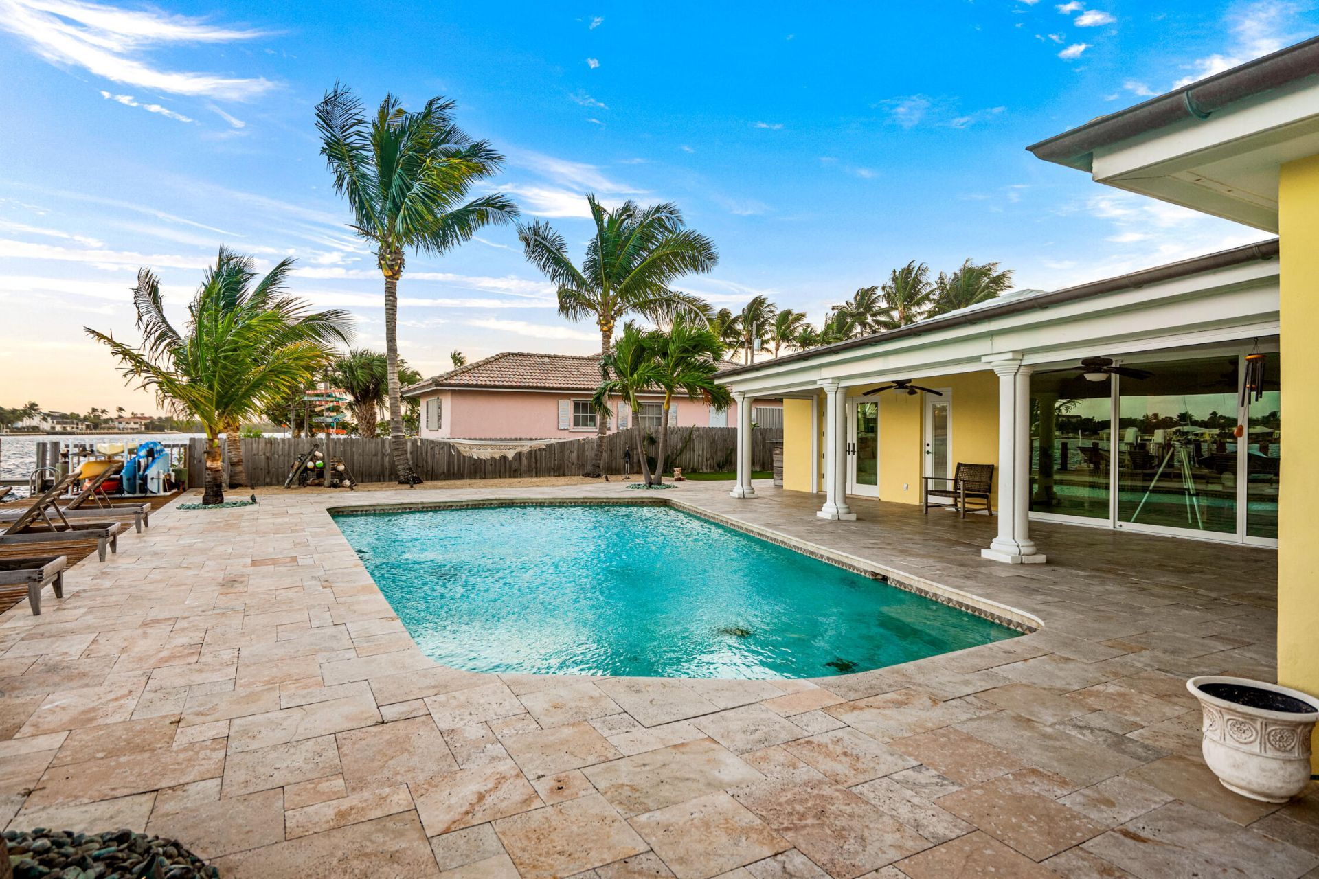 844 East Drive, Boynton Beach, FL 33435 Photo