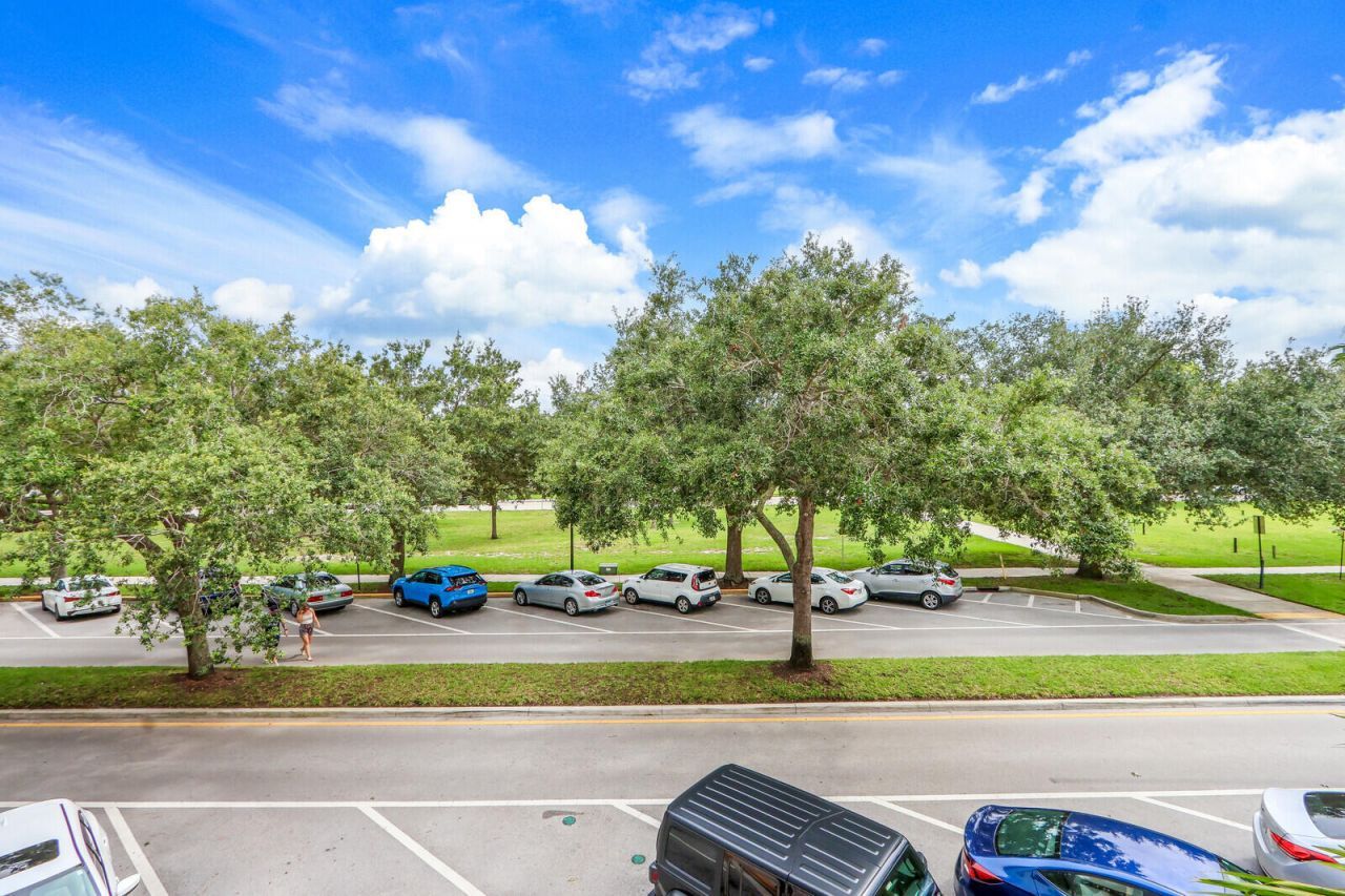 1155 Main Street, Unit 216, Jupiter, FL 33458 Photo