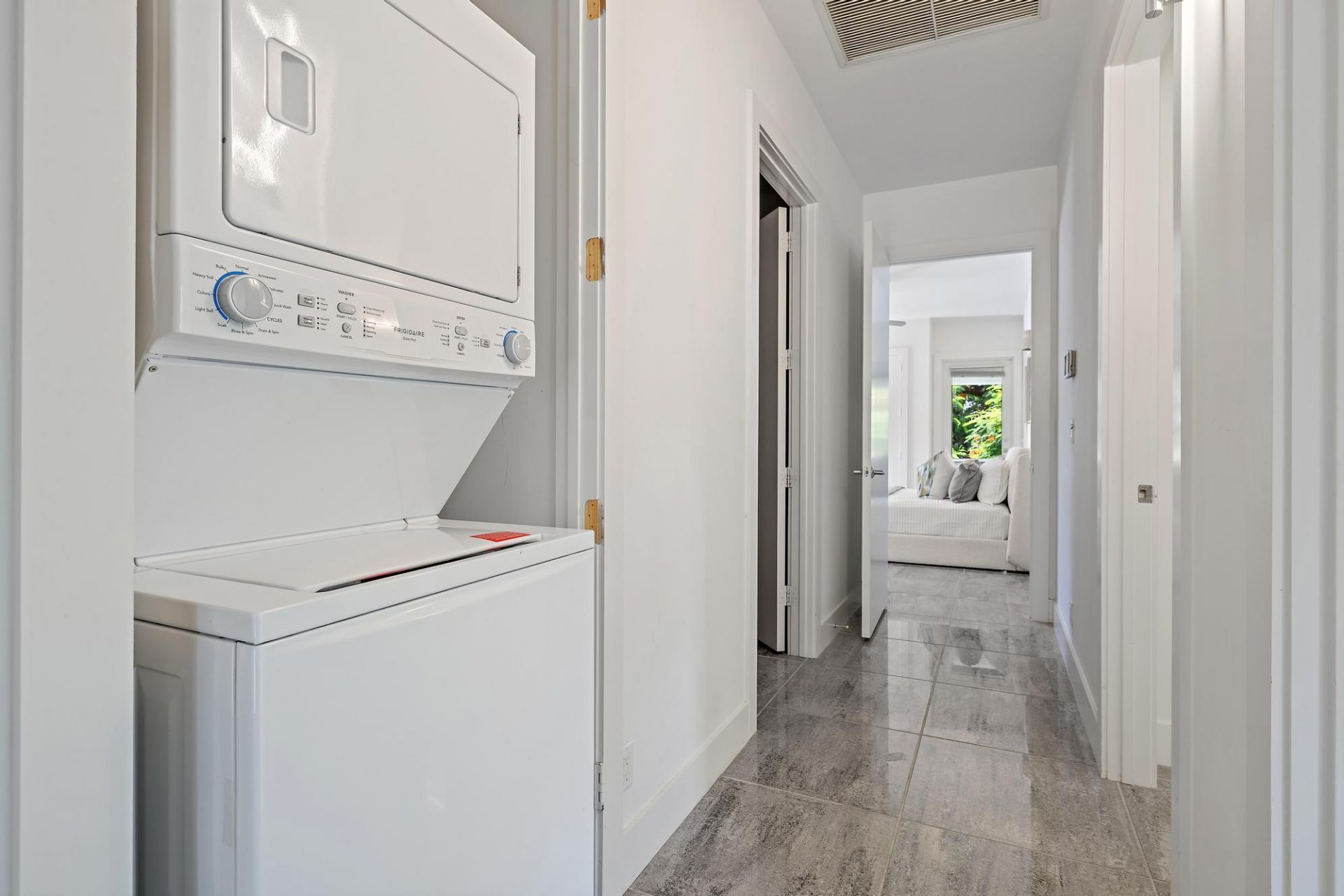 6070 Wildcat Run, West Palm Beach, FL 33412 Photo