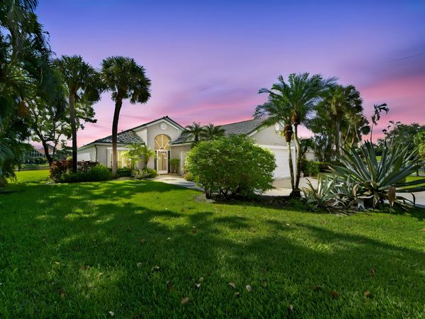 6226 Water Lilly Lane, Boynton Beach, FL 33437