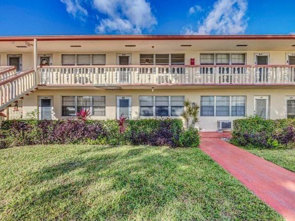 28 Camden B, West Palm Beach, FL 33417