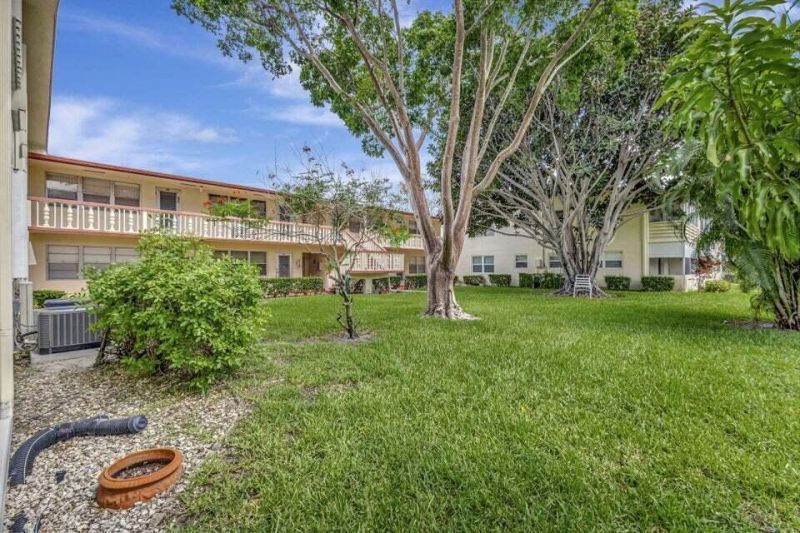 28 Camden B, West Palm Beach, FL 33417 Photo