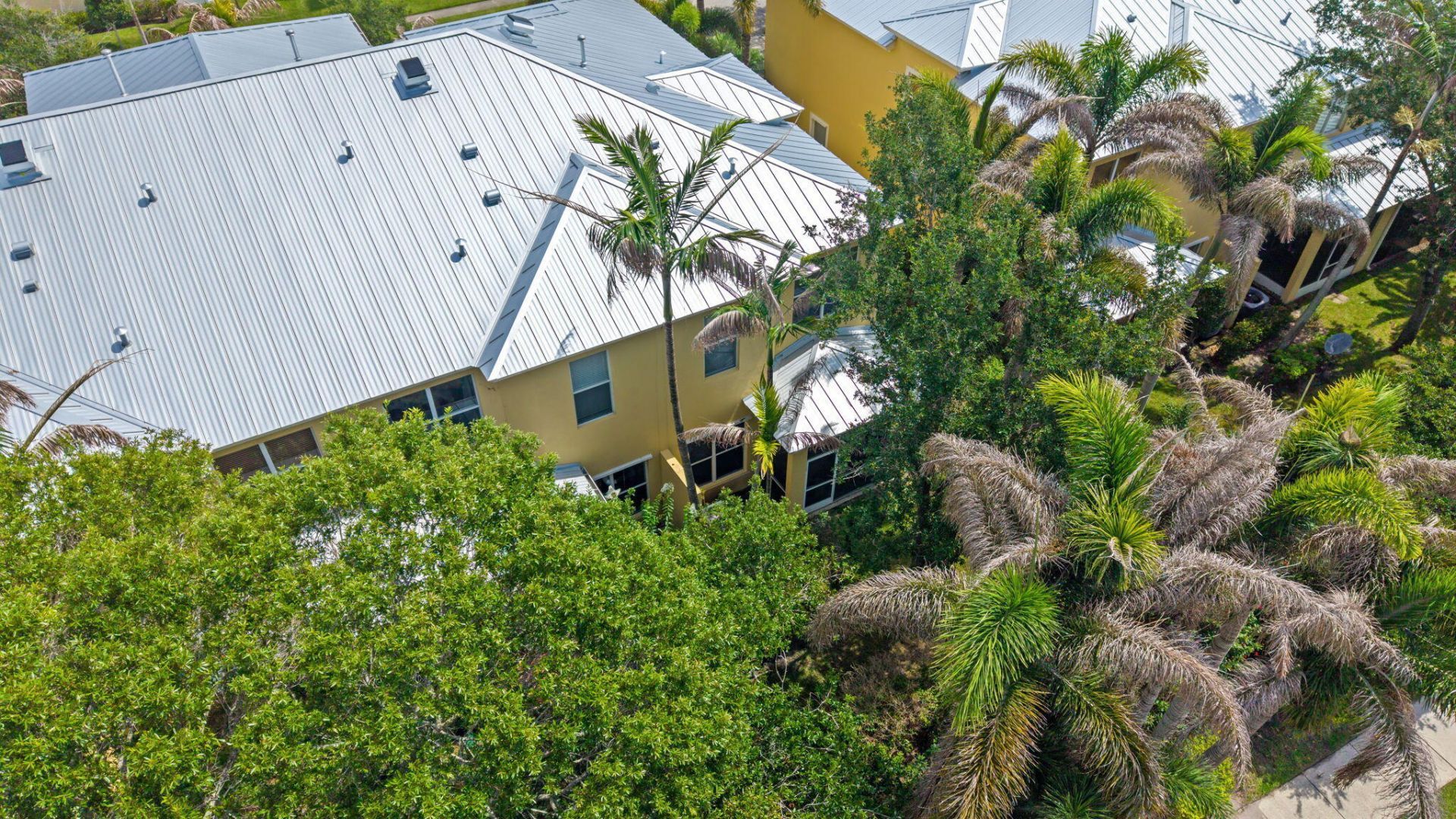 6179 NW Helmsdale Way, Port Saint Lucie, FL 34983 Photo