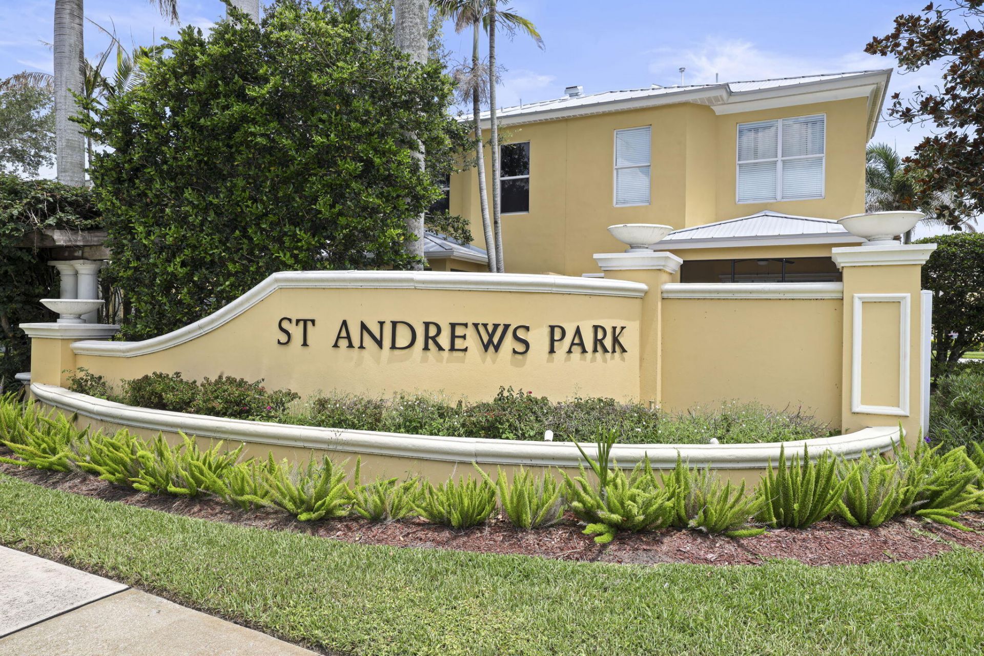 6179 NW Helmsdale Way, Port Saint Lucie, FL 34983 Photo