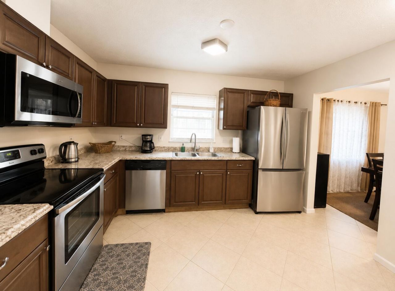 882 SE Walters Terrace, Port Saint Lucie, FL 34983 Photo