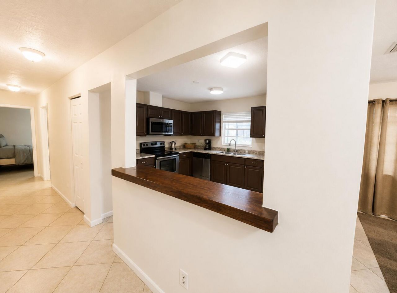 882 SE Walters Terrace, Port Saint Lucie, FL 34983 Photo