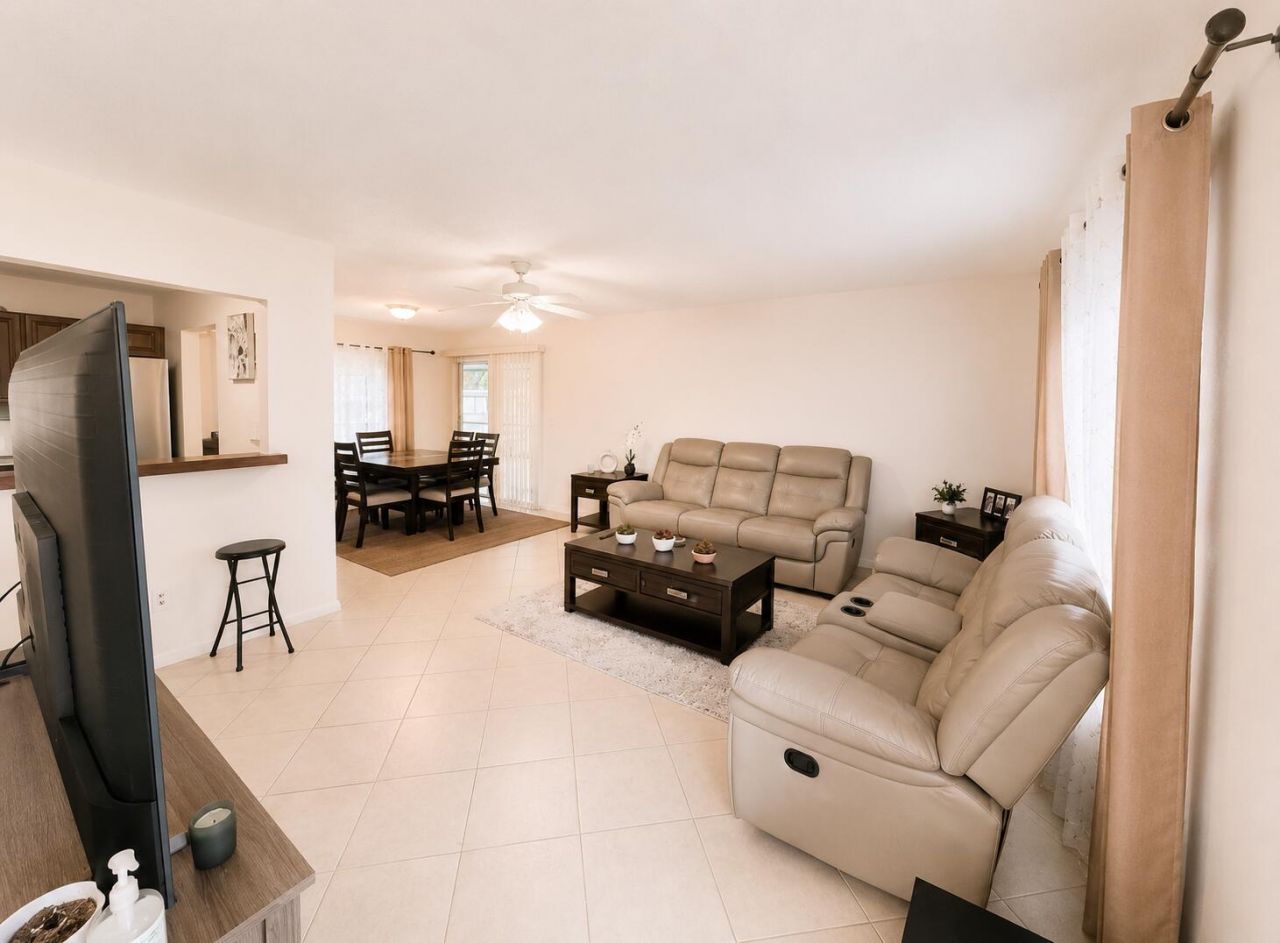 882 SE Walters Terrace, Port Saint Lucie, FL 34983 Photo