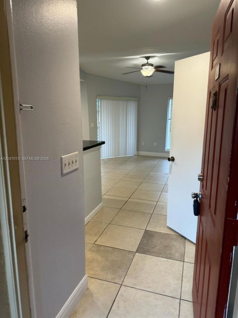 4807 Via Palm Lks , Unit 1520, West Palm Beach, FL 33417 Photo
