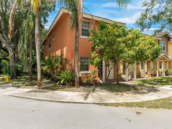 6819 Sienna Club Pl , Lauderhill, FL 33319