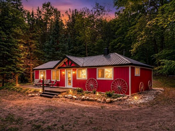7979 Turnerville Road N, Lake City, MI 49651
