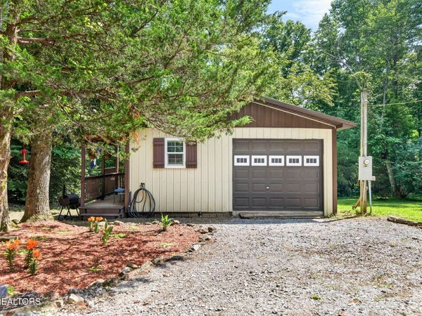 207 David Crockett Rd, Crossville, TN 38572