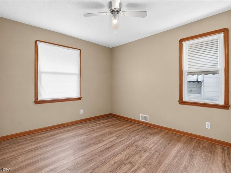 15916 Edgewood Avenue, Maple Heights, OH 44137 Photo 11