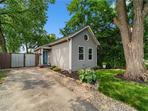 1615 Auburn Avenue , Cleveland, OH 44113