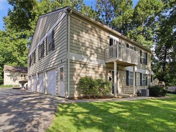 1329 Surrey Lane SW, Unit 7, Marietta, GA 30008