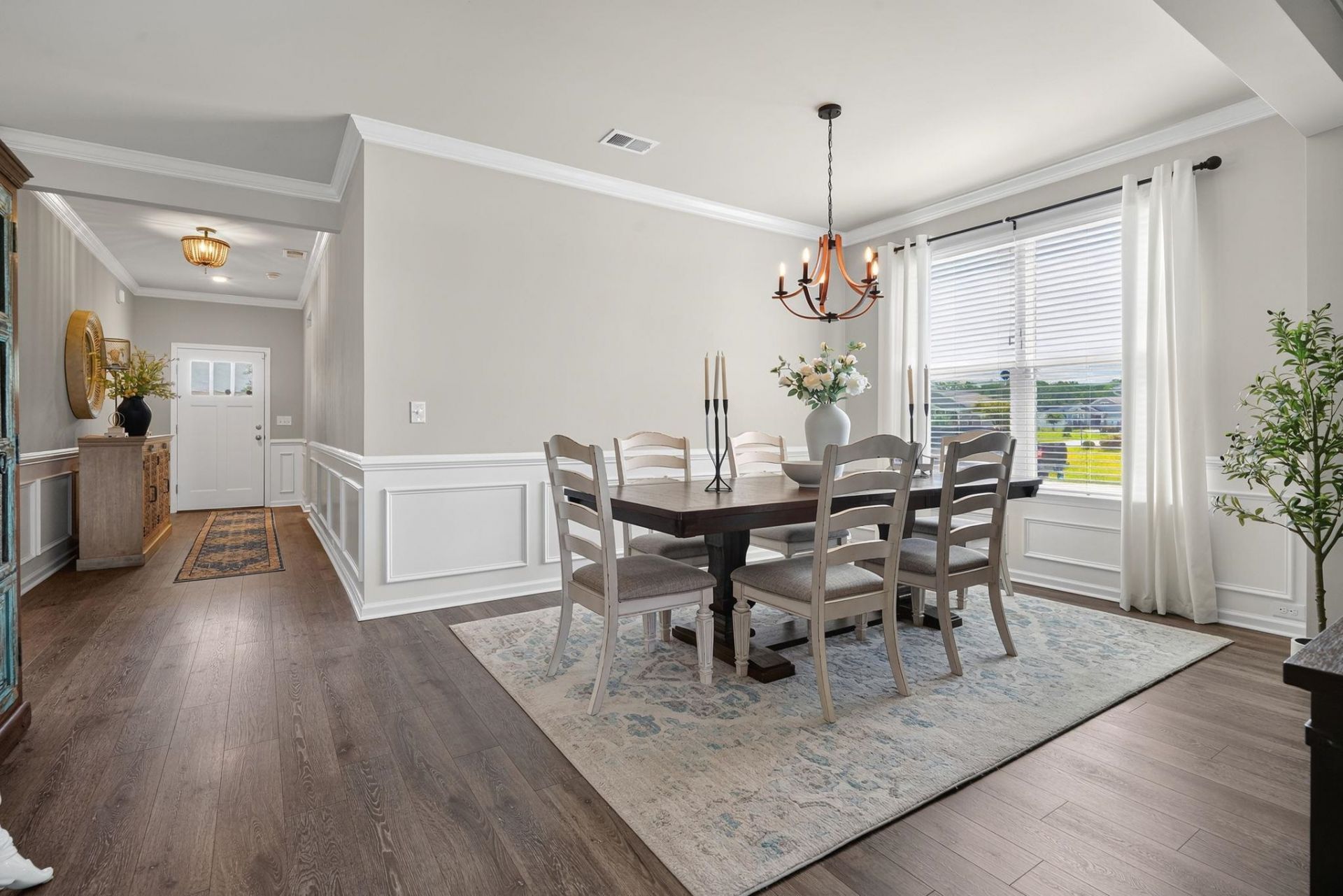 1346 Tessera Way  Photo 12