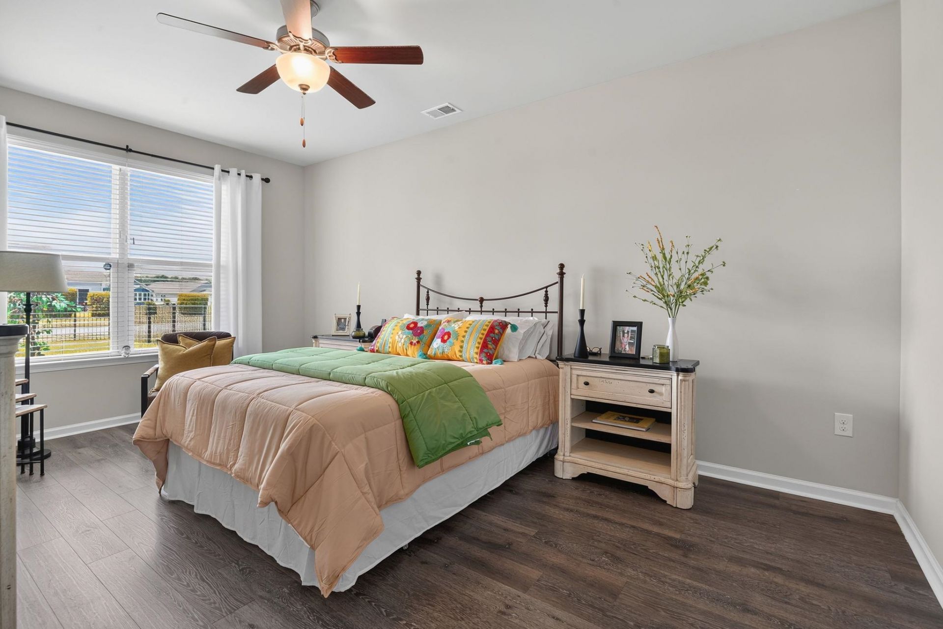 1346 Tessera Way  Photo 31