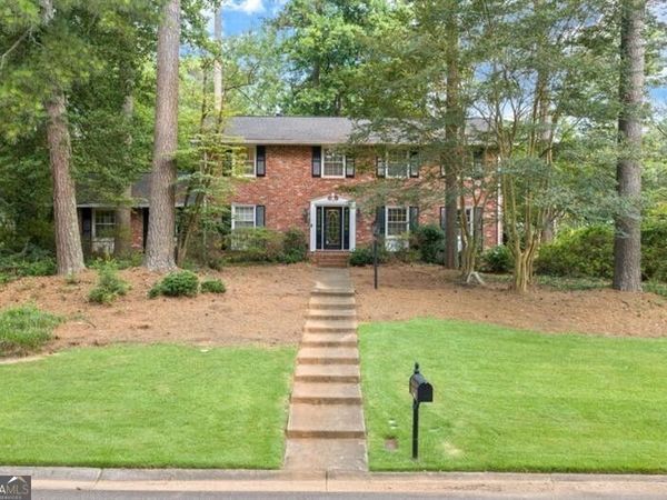 4259 Huntington Circle, Dunwoody, GA 30338