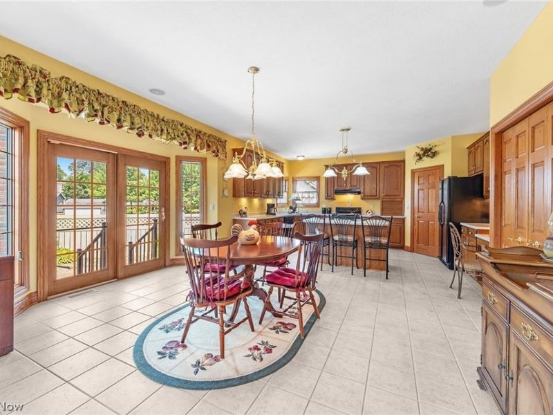 1575 Cornerstone Street SW, Hartville, OH 44632 Photo 14