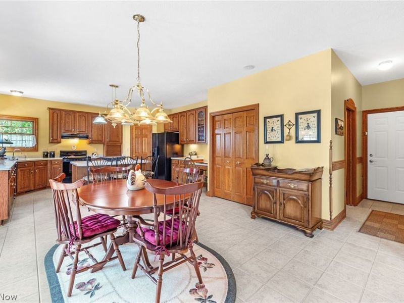 1575 Cornerstone Street SW, Hartville, OH 44632 Photo 16
