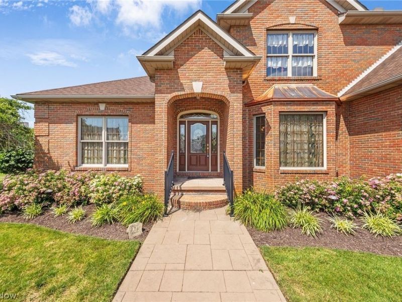 1575 Cornerstone Street SW, Hartville, OH 44632 Photo 7