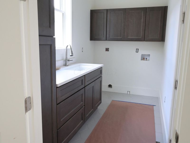 5703 Butternut Drive, Lewis Center, OH 43035 Photo 35