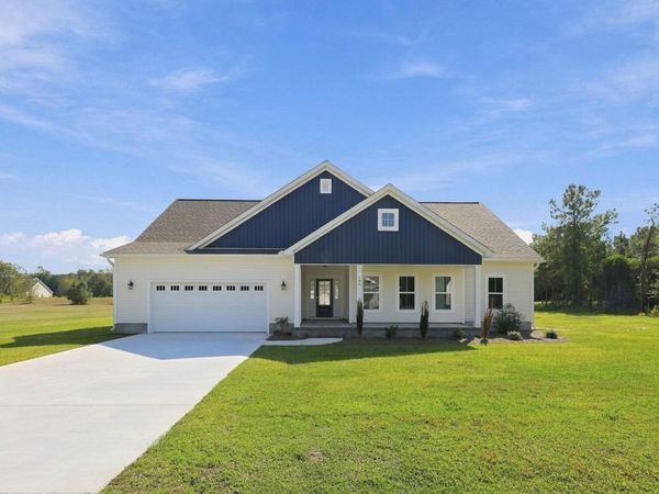 100 Abbey Road, Vanceboro, NC 28586