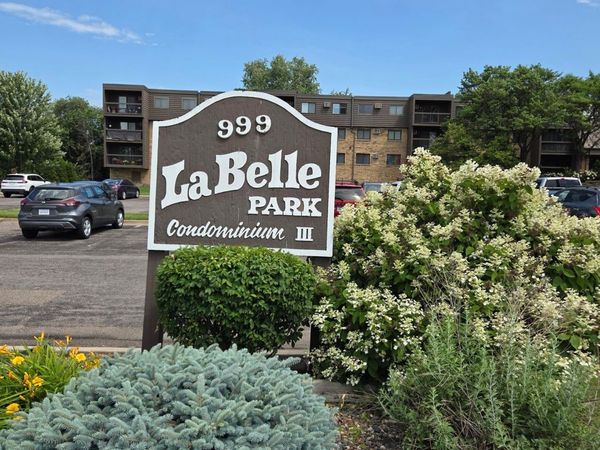 999 41st Avenue NE, Unit 307, Columbia Heights, MN 55421