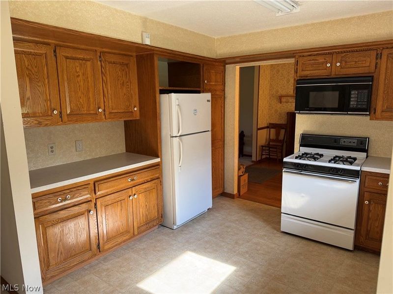 5920 Weaver Road, New Franklin, OH 44216 Photo 5