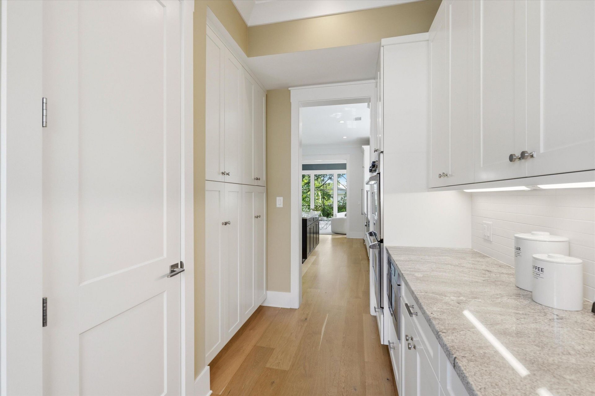 924 Pitt Street Photo 16