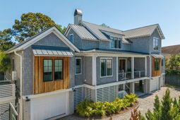 924 Pitt Street photo 4