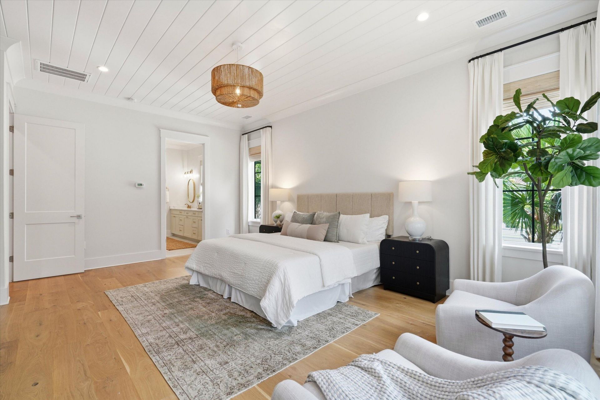 924 Pitt Street Photo 24