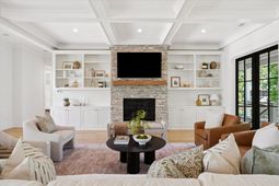 924 Pitt Street photo 4