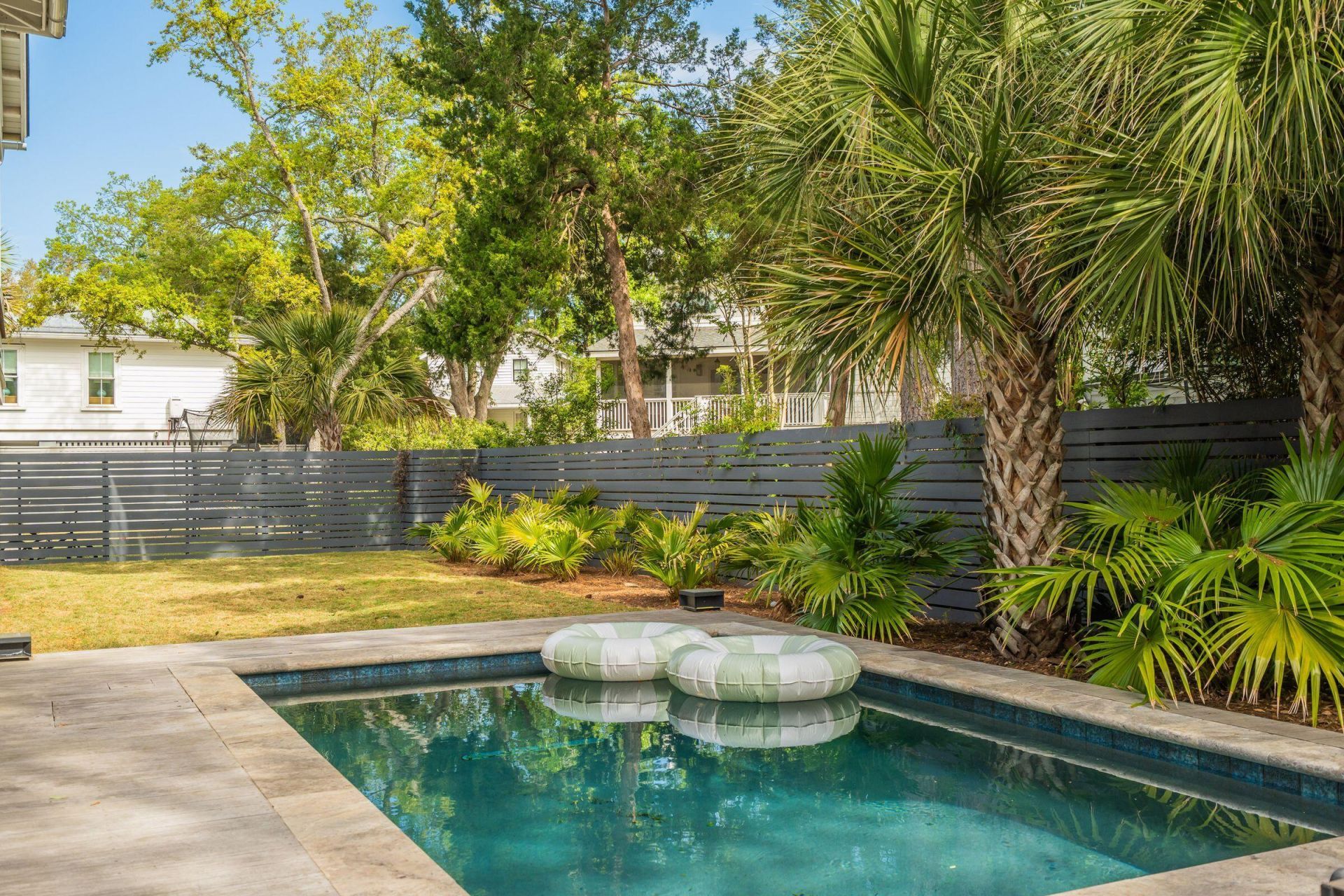 924 Pitt Street Photo 64