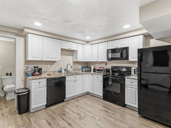 22 Gilboa St, Unit 1, Douglas, MA 01516