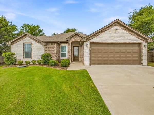 5018 San Marcos Drive, Granbury, TX 76048