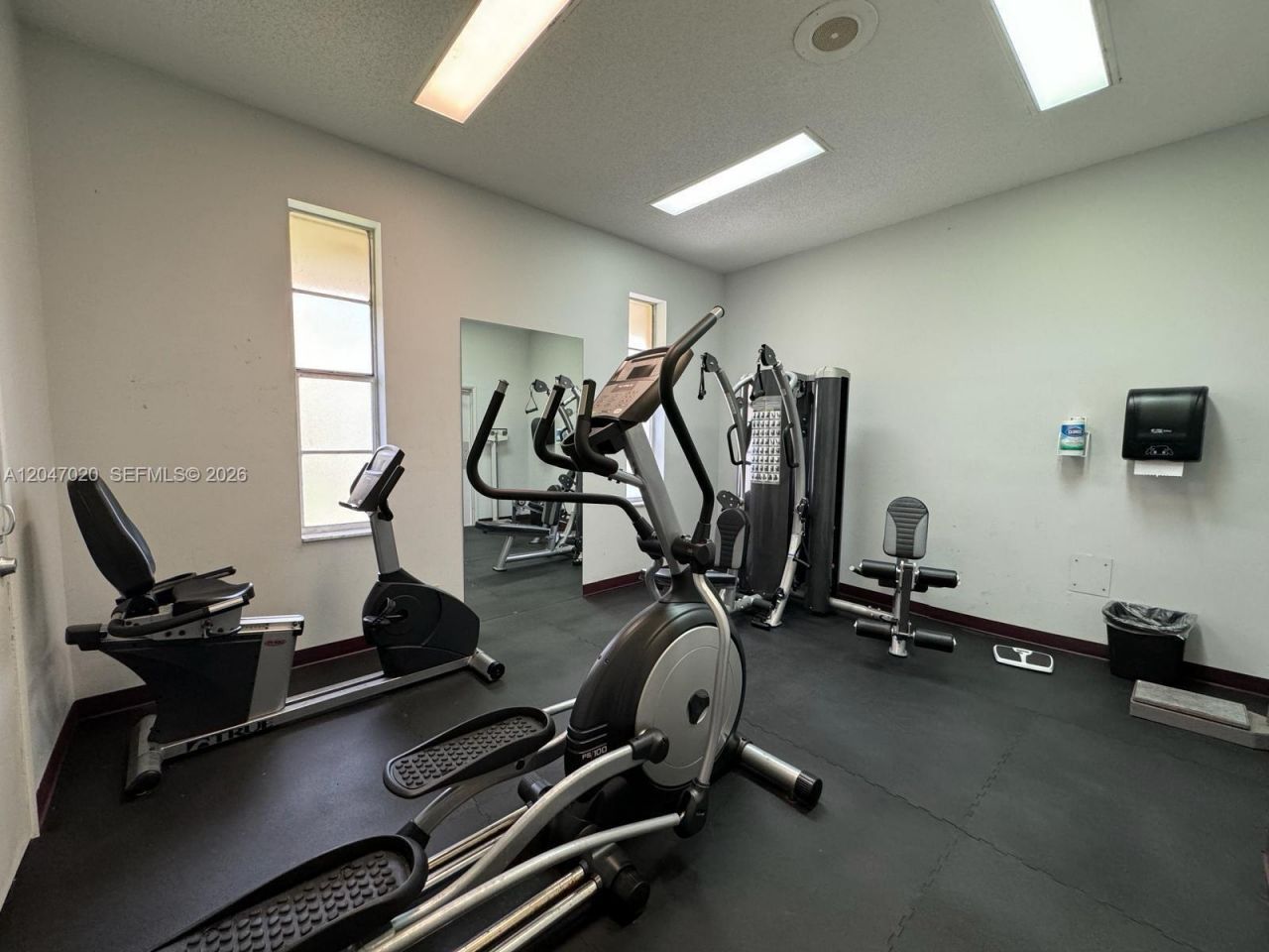 500 W Village Green Cir W , Unit 215, Palm Springs, FL 33461 Photo