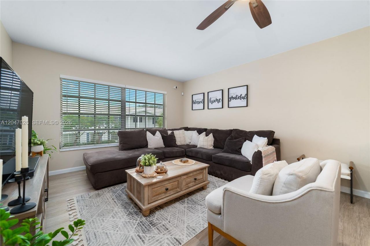 2201 NE 66th St , Unit 1323, Fort Lauderdale, FL 33308 Photo