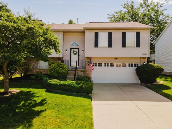 1390 Wild Oats Drive , Columbus, OH 43204