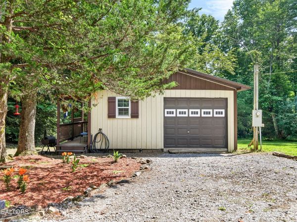 207 David Crockett Rd , Crossville, TN 38572