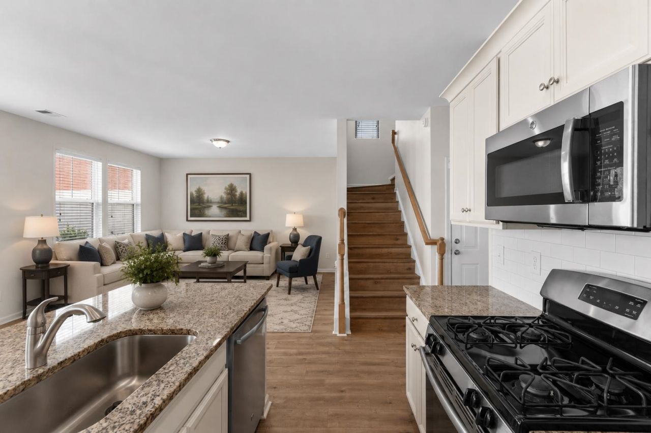 4723 Cloisters Ln. Photo 8