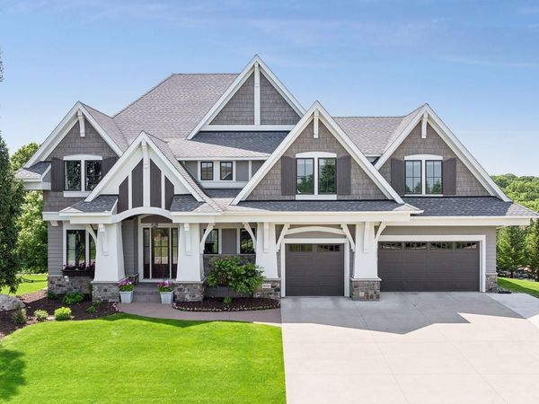 9690 Sky Lane, Eden Prairie, MN 55347