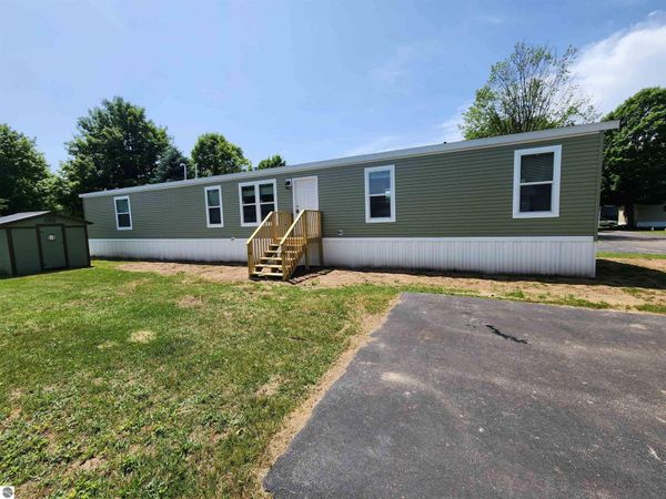 9163 Elsie Avenue, Bear Lake, MI 49614